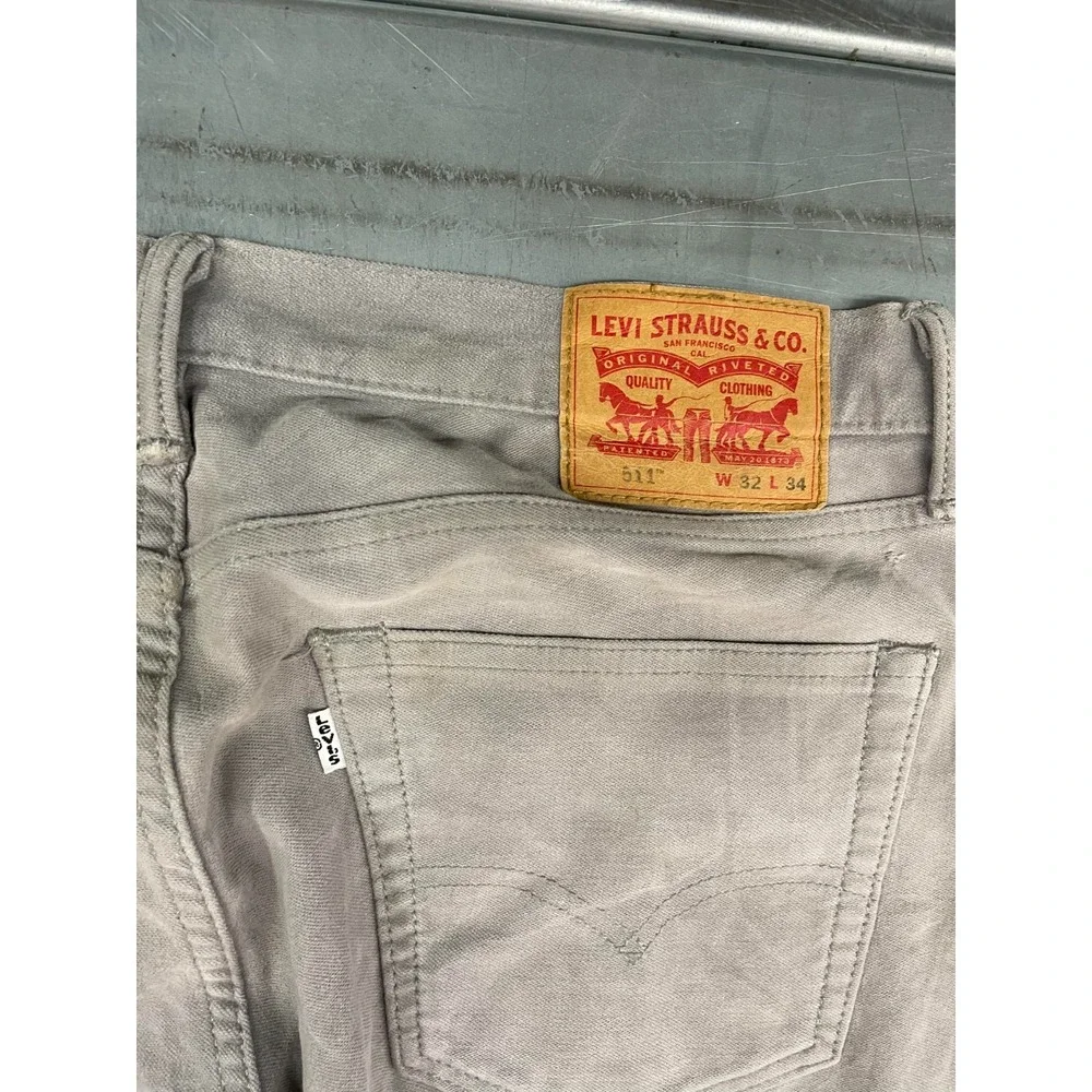 Levis levis 511